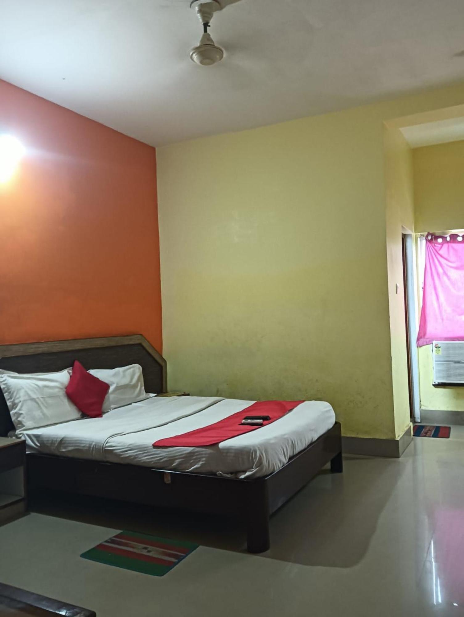 Hotel D2 Holiday Inn -Near Niladri Sea Beach - Puri - Official Verified Ngoại thất bức ảnh