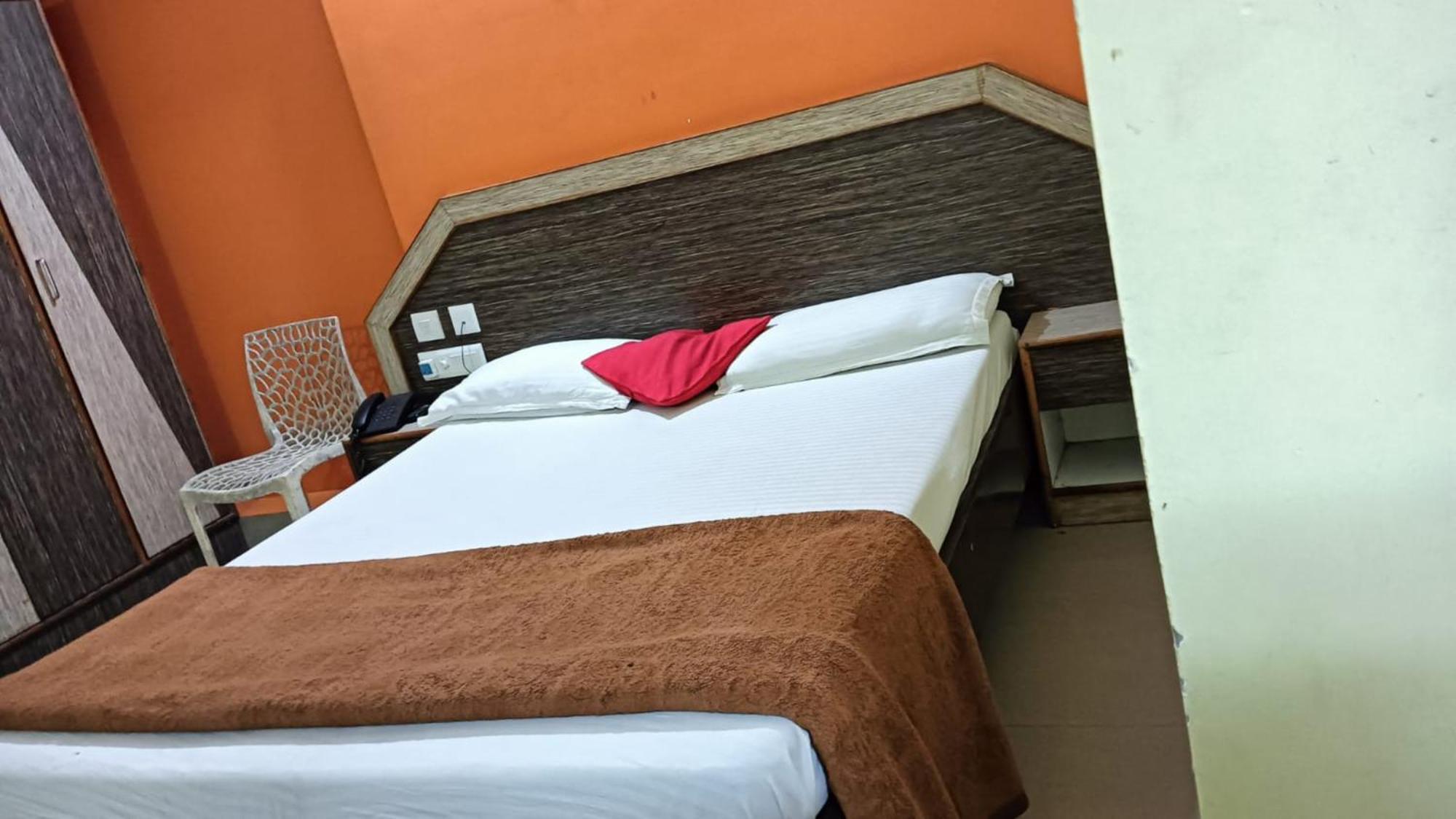 Hotel D2 Holiday Inn -Near Niladri Sea Beach - Puri - Official Verified Ngoại thất bức ảnh