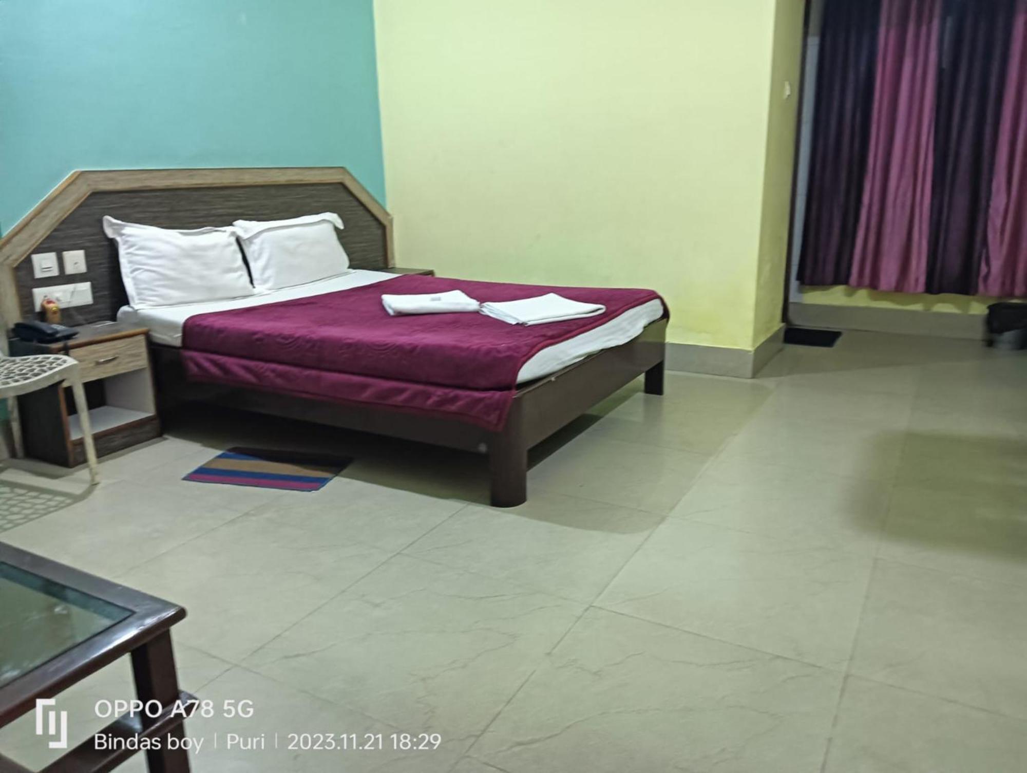 Hotel D2 Holiday Inn -Near Niladri Sea Beach - Puri - Official Verified Ngoại thất bức ảnh